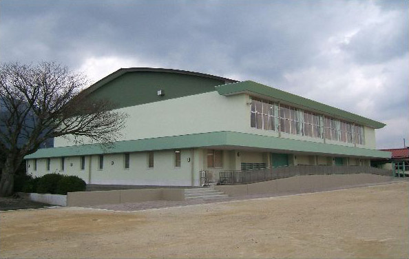 鈴鹿市立椿小学校屋内運動場（鈴鹿市）　様